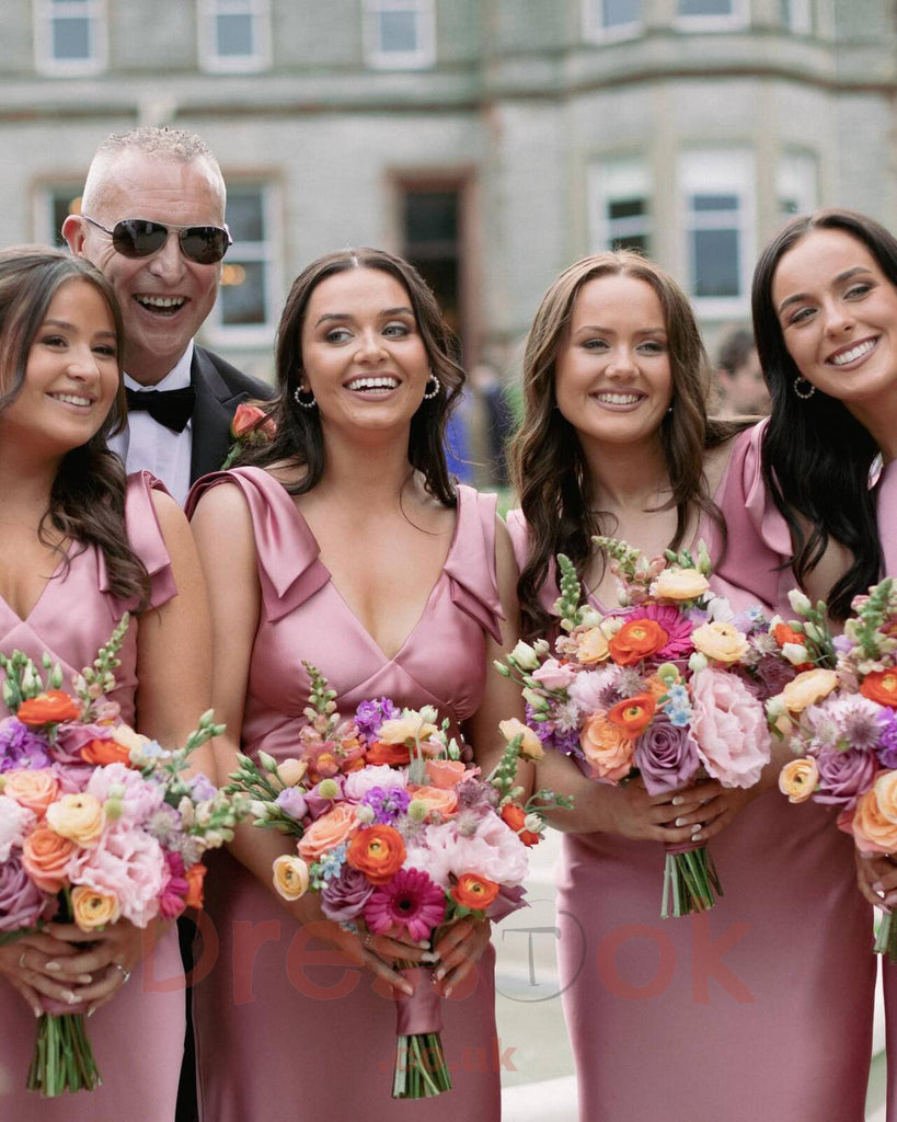 Charming Pink Sheath Sleeveless Bridesmaid Gowns with V Neck