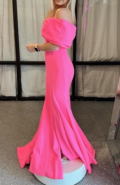 Unique Pink Off the Shoulder Mermaid Slit Long Prom Dress With Pleated