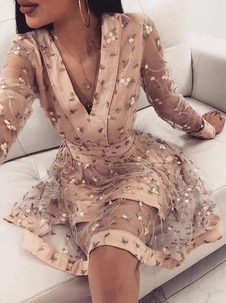 Long Sleeve V-neck Prom Dresses Short Homecoming Dress
