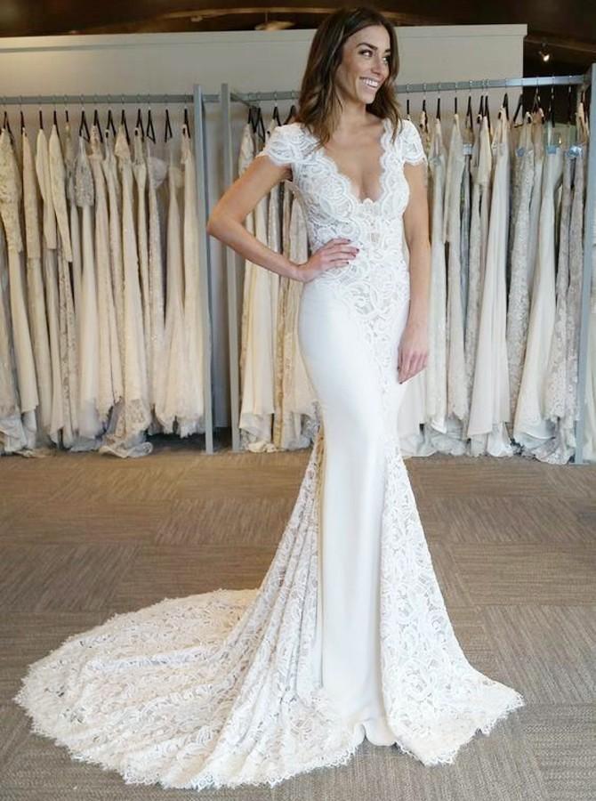 Mermaid V-Neck Backless Bridal Gown Lace Short Sleeves Wedding Dress