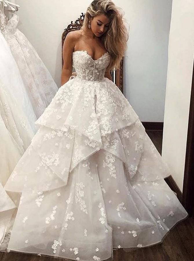 Princess Sweetheart Layered Long Wedding Dress with Appliques