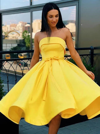 Simple Strapless Yellow Homecoming Dresses Short Prom Dresses