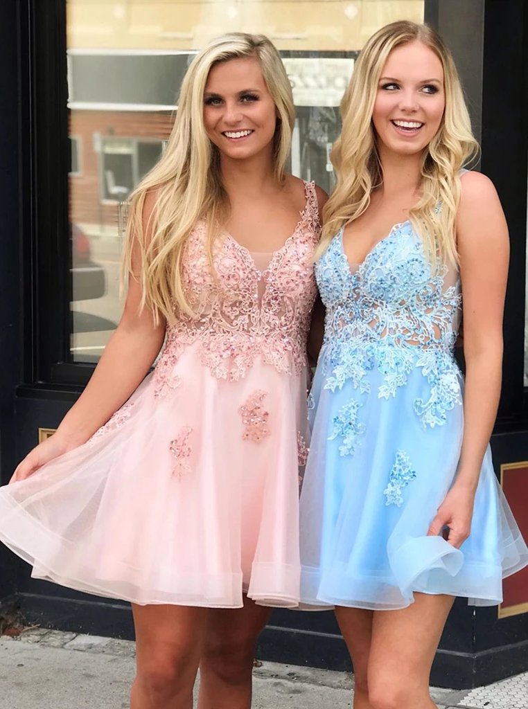 A Line V Neck Short Prom Dresses Lace Appliques Homecoming Dress