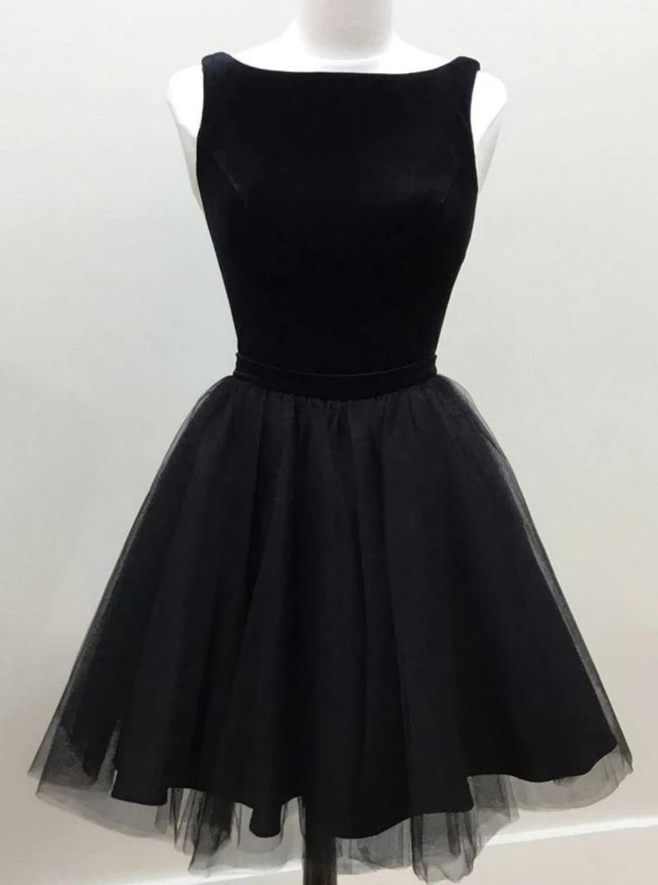 A-line Jewel Prom Dress Short Black Tulle Homecoming Dresses