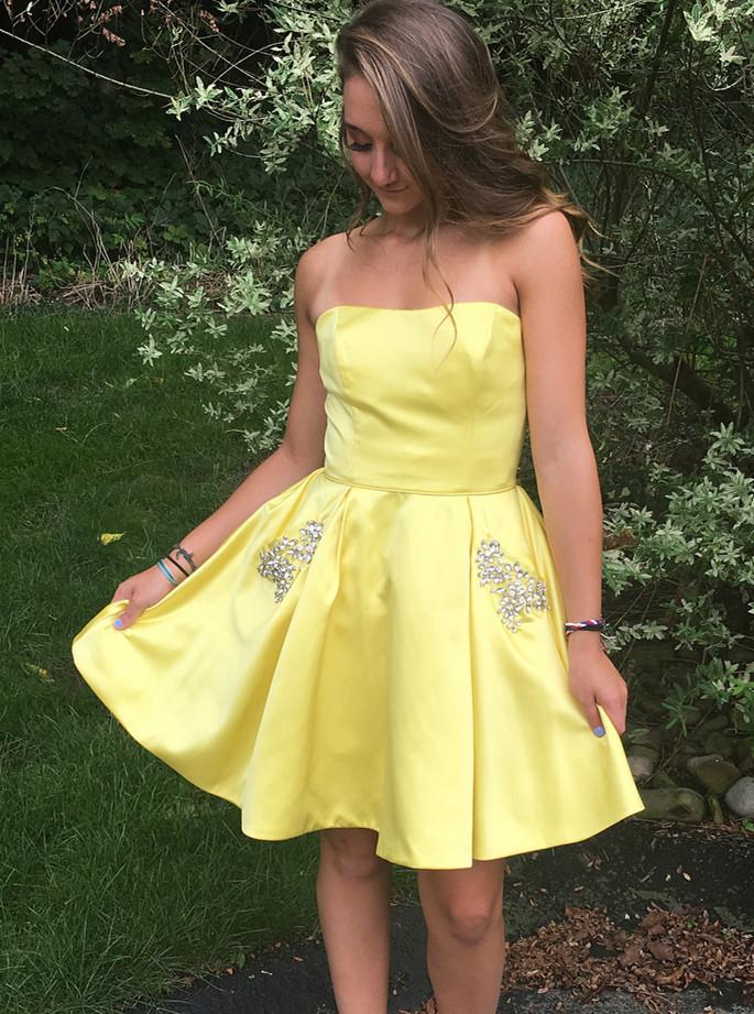 Daffodil Strapless Short Homecoming Dresses With Beading Pockets