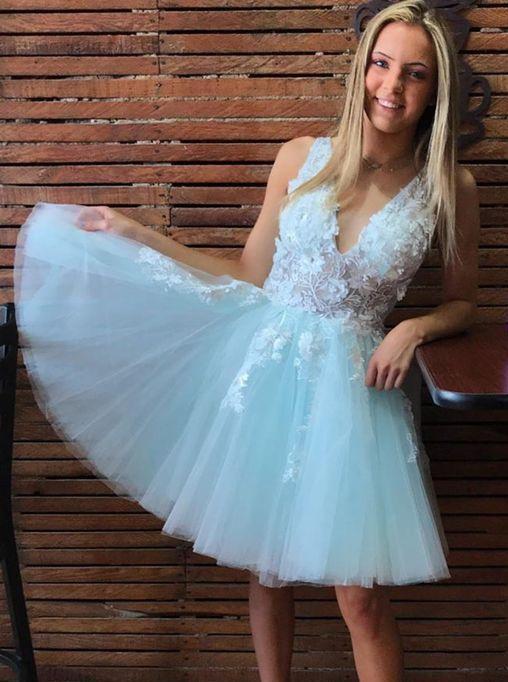 V-neck Tulle Mint Green Short Prom Homecoming Dresses With Appliques