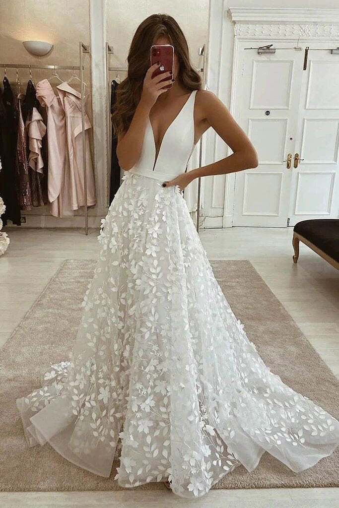 a-line bohemian wedding dress with lace appliques beach bridal gown dtw103