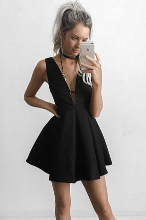 sexy deep v-neck black short homecoming party dress with cut-out side dth403