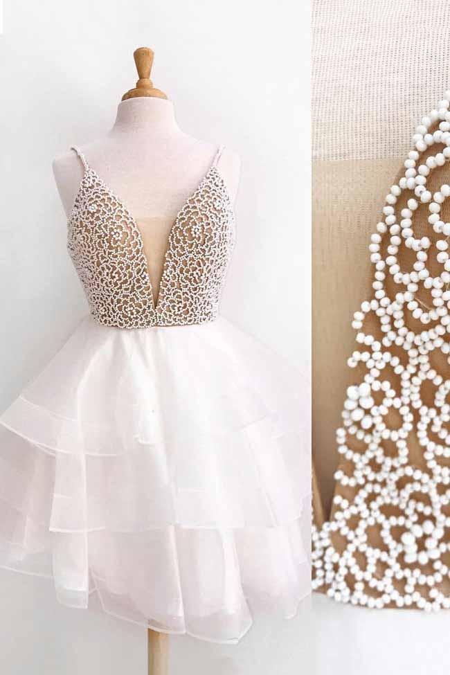 Chic V-neck Beaded Bodice Homecoming Gowns with Tulle Skirt Sweet 15 Dresses