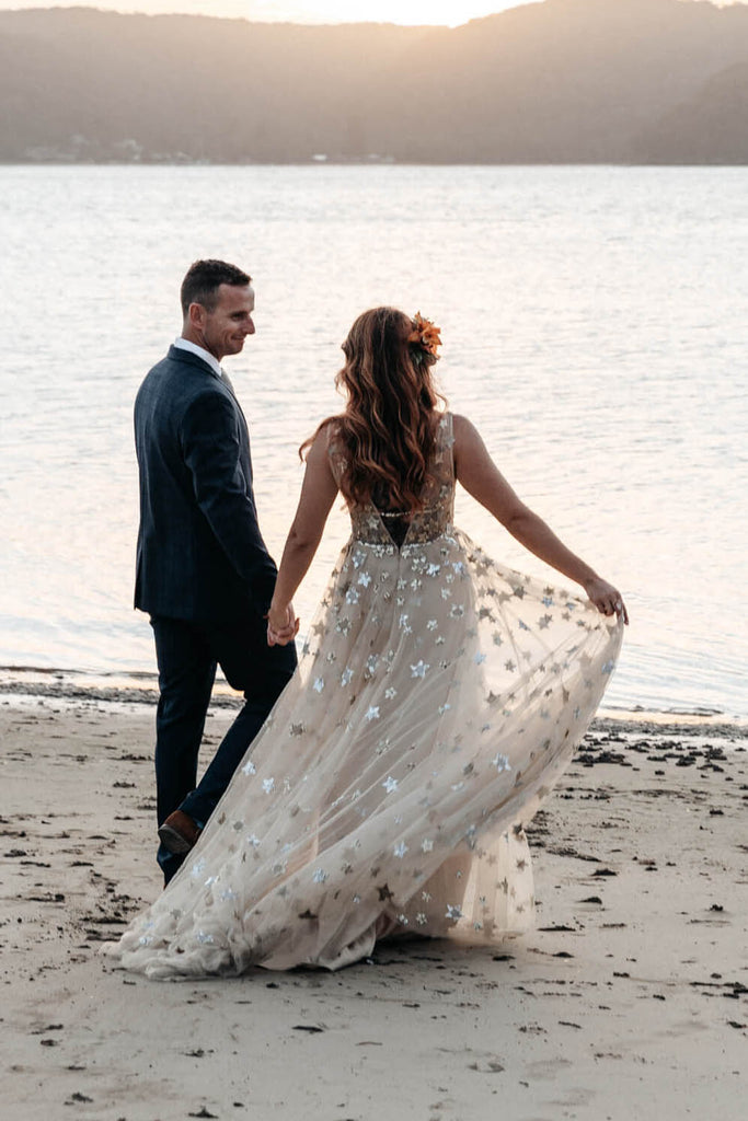 beach wedding dresses v-neck boho shiny star tulle bridal gown dtw90