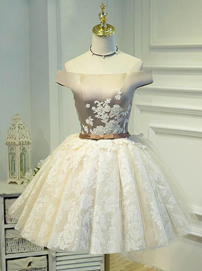 Off-the-Shoulder Sweet 16 Dress Homecoming Dress With Lace Appliques