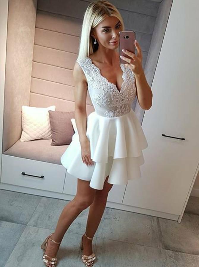 Straps V-Neck Tiered A-line Homecoming Dress with Appliques