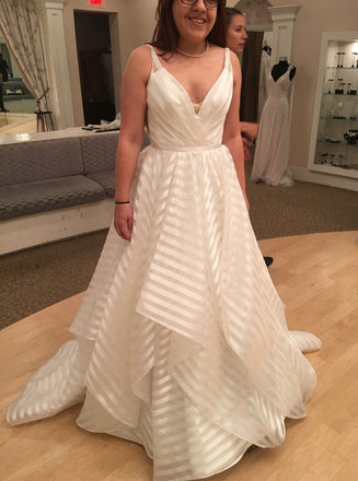 Deep V-Neck Stripes Plus Size Wedding Dresses Organza Backless Bridal Gown