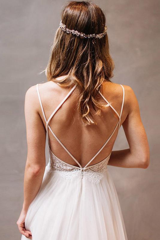 Bohemian V Neck Spaghetti Straps Backless Tulle Wedding Dresses