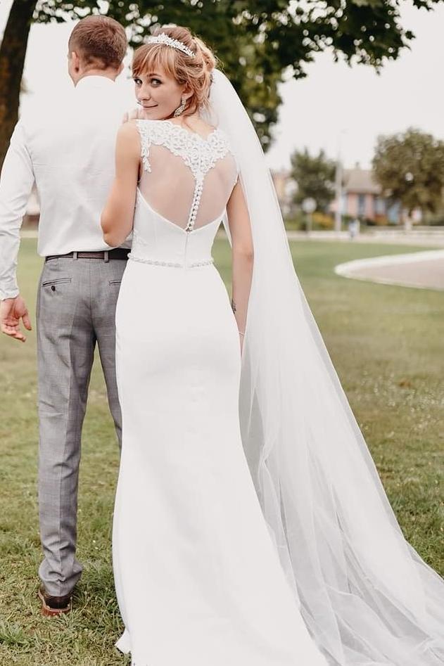 Elegant White Sheath Wedding Dress See-through Back Waist Beading