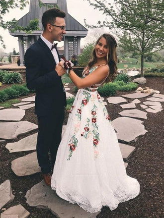 Lace Long Prom Dress with Embroidery Appliques, V-neck Backless Graduation Dress