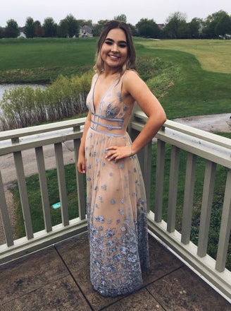 Long Prom Dress A Line V-neck Floor-Length Tulle Party Dress