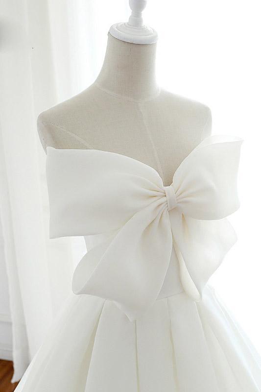 ball gown sleeveless wedding dress with cute bowknot dtw84