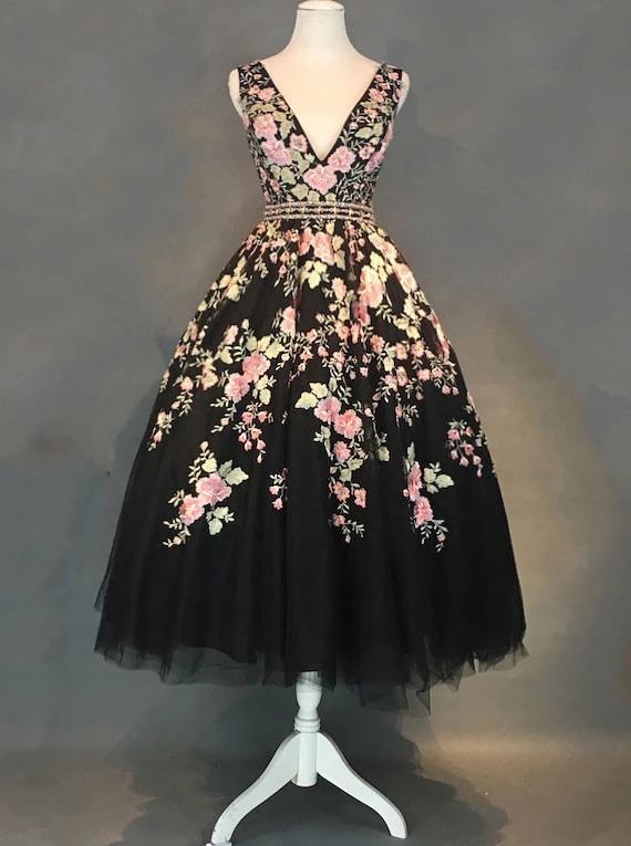 A-line V-neck Black Floral Tea Length Prom Dresses With Beading