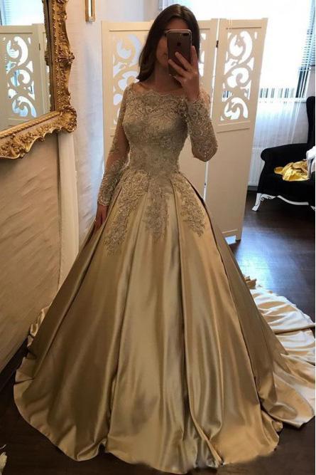 Princess Ball Gown Long Sleeves Prom Dress with Appliques Beading