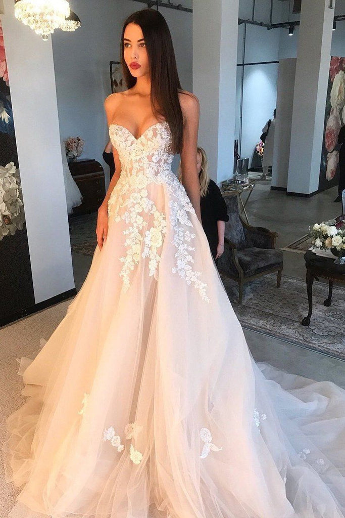 A Line Sweetheart Tulle Sleeveless Wedding Dress with Lace Appliques Long dtw144