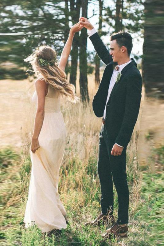 Simple Round Neck Sleeveless Bridal Dresses, Chiffon Long Pleated Wedding Dress