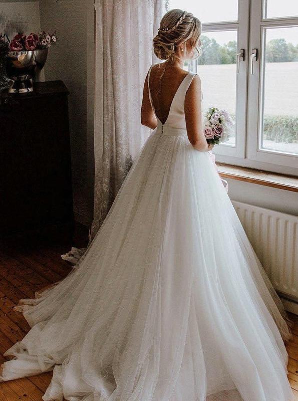 Elegant Round Neck V-back Tulle Ivory Wedding Dresses With Bowknot