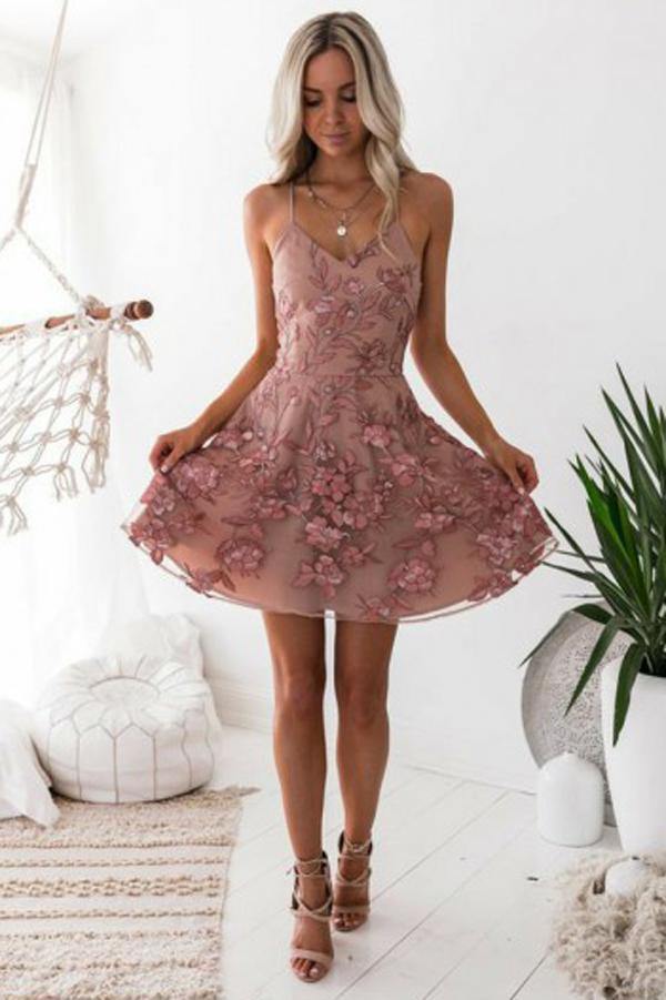 charming blush a-line homecoming party dresses with appliques dth03