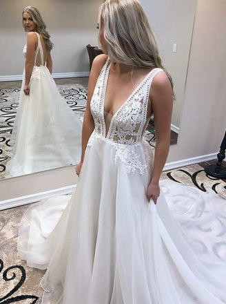 A-line V-Neck Long Sleeveless Wedding Dress with Lace Appliques